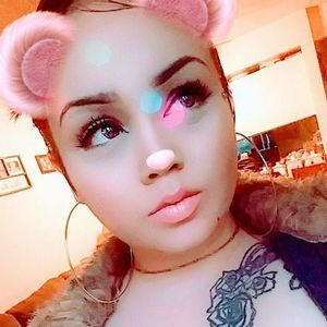 Meet your Posher, Caitlyn